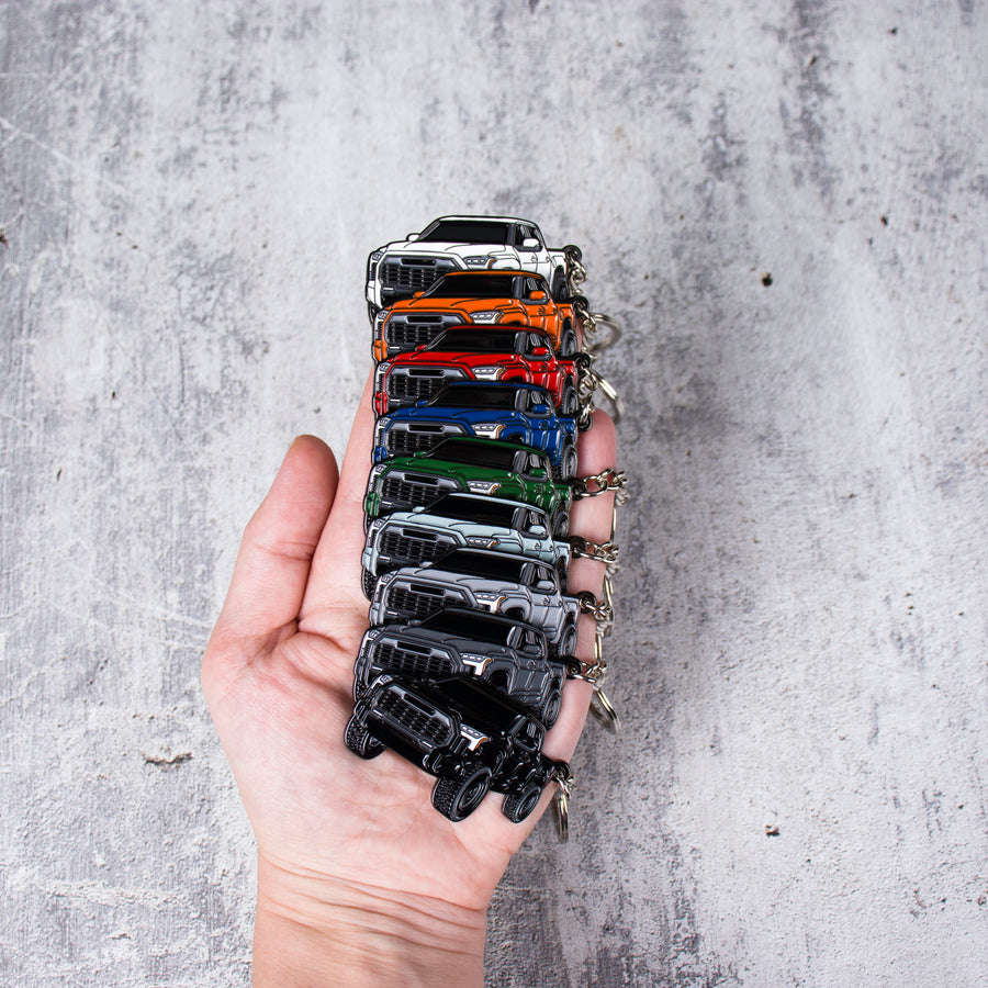 Tundra black keychain