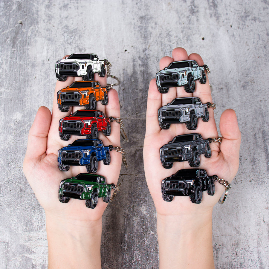 Tundra black keychain